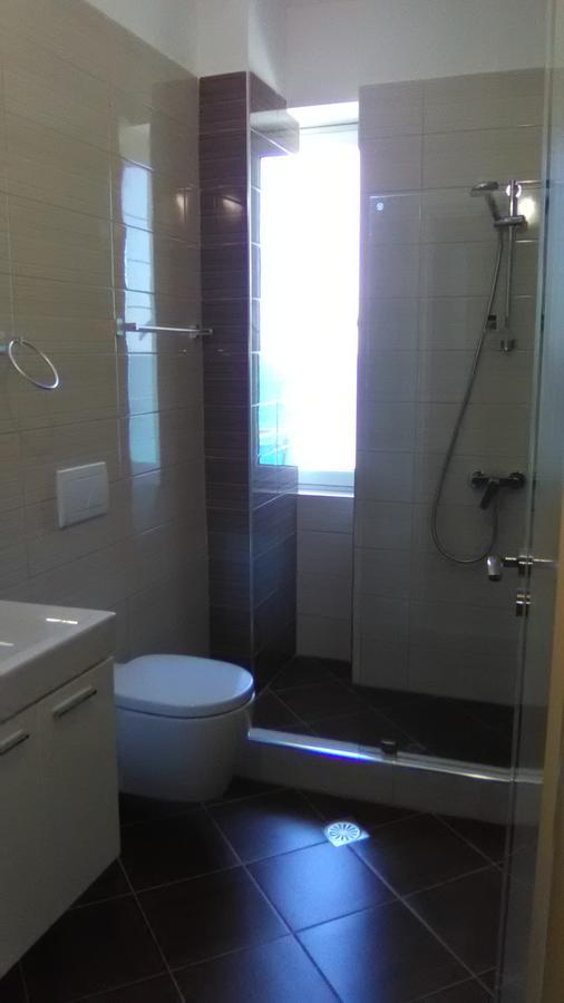 Aler Holiday Inn Sarande Ngoại thất bức ảnh