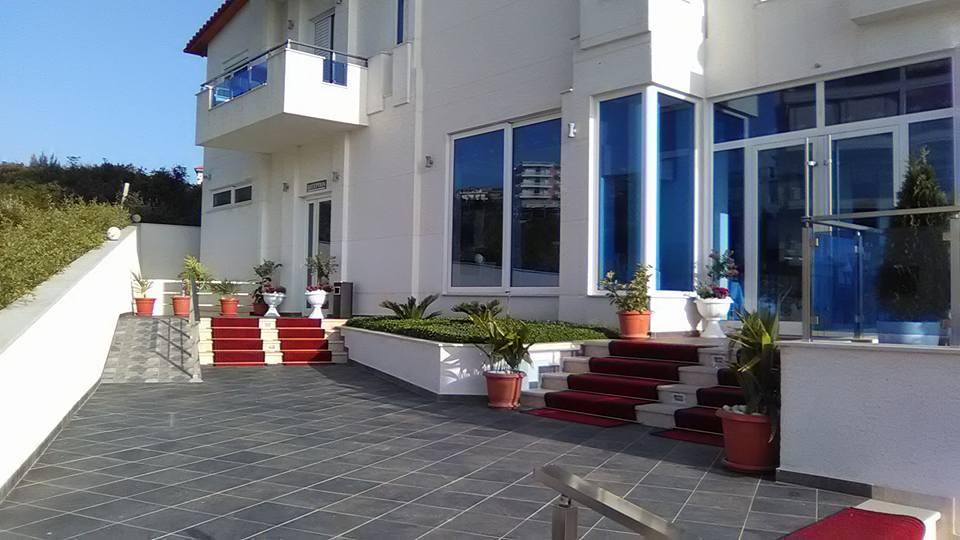 Aler Holiday Inn Sarande Ngoại thất bức ảnh