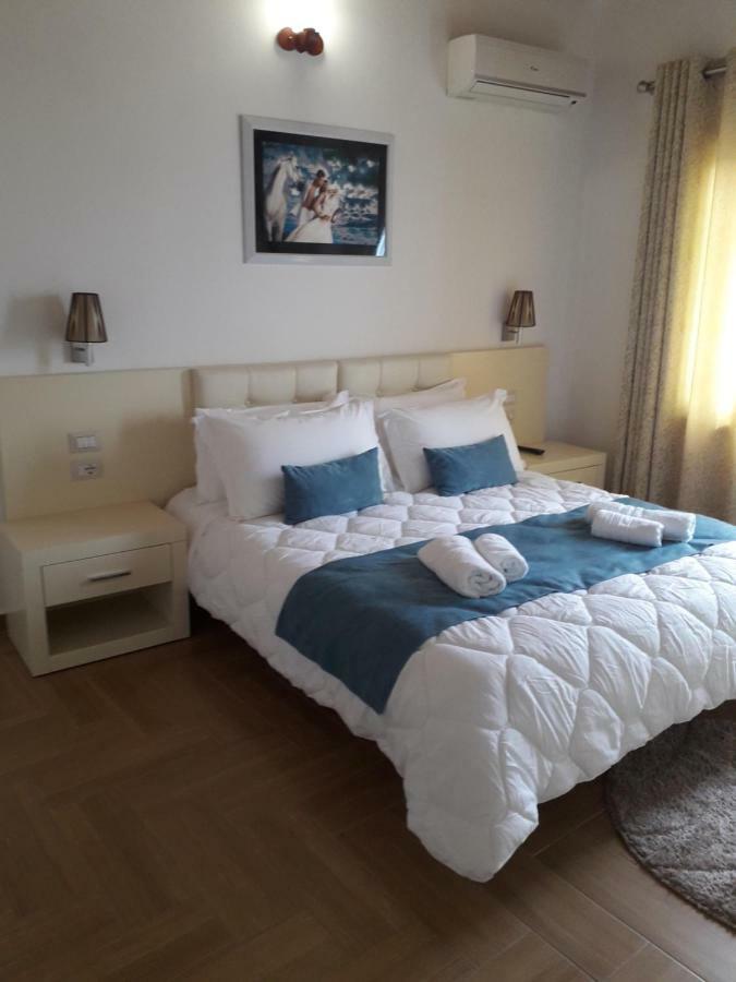 Aler Holiday Inn Sarande Phòng bức ảnh