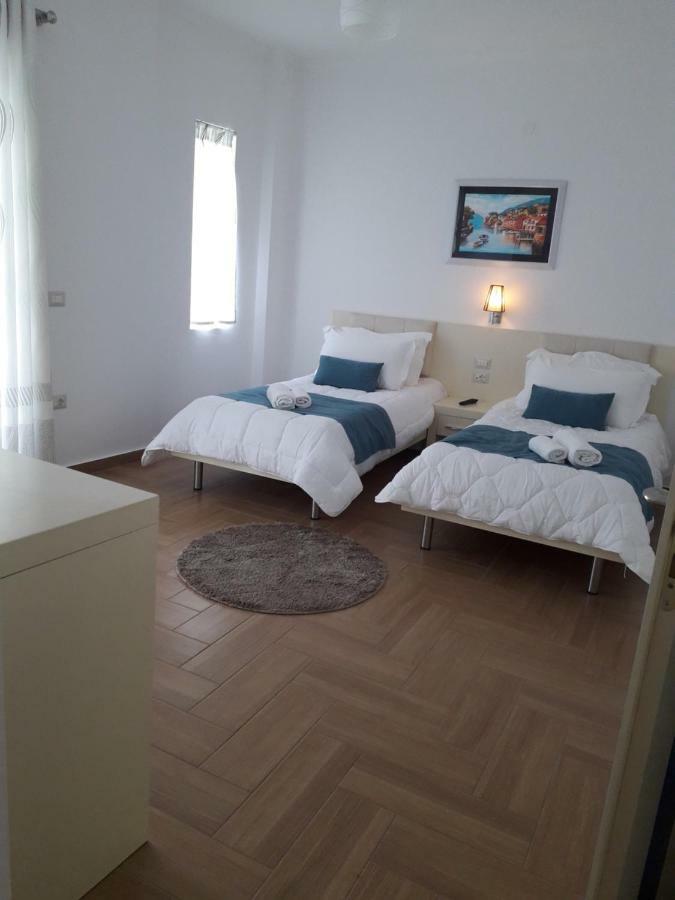 Aler Holiday Inn Sarande Phòng bức ảnh